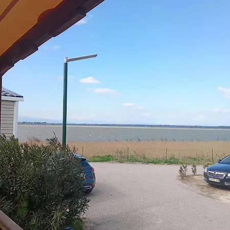 Mobile Cosy Vue Sur L'etang אתר קמפינג 4*